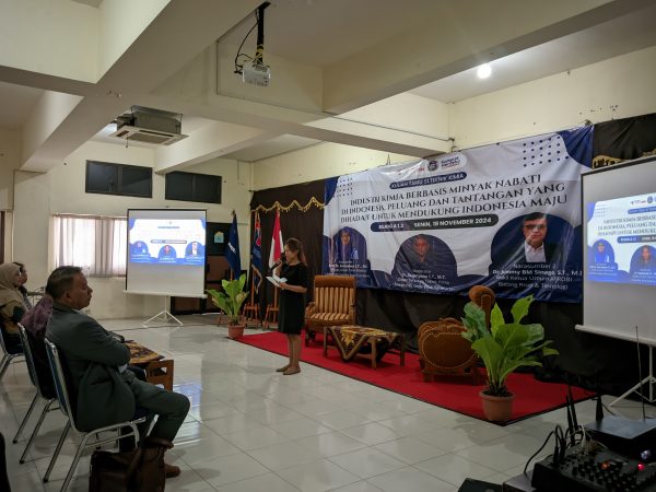 Kuliah Tamu Universitas Setia Budi. Sumber: Dokumentasi Aprobi
