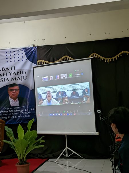 Kuliah Tamu Universitas Setia Budi. Sumber: Dokumentasi Aprobi